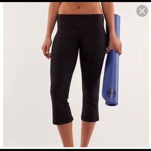 Lulu lemon size 6 cropped leggings